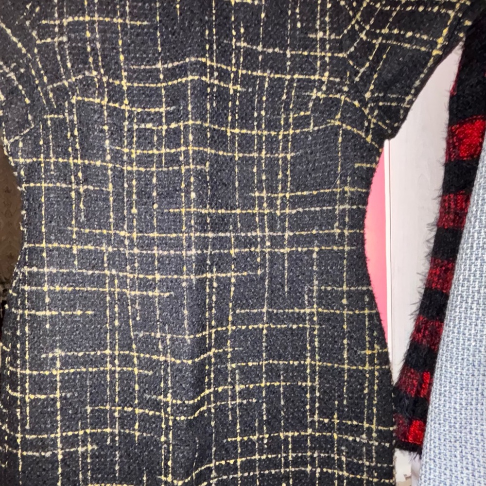 Suzy Shier Black and Yellow Textured Dress